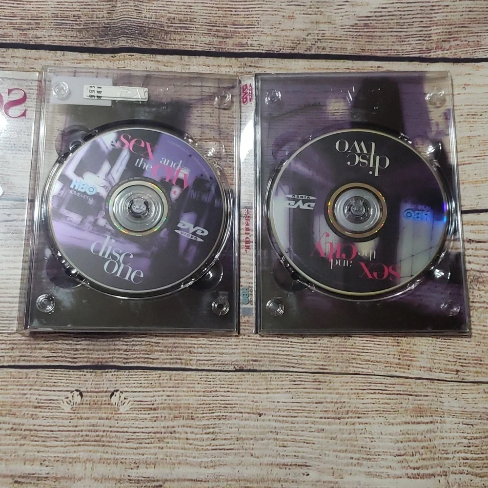 Multiple DVD's - Picture 4 of 9